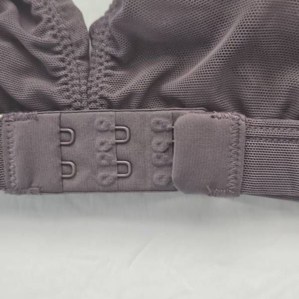 SKIMS TRIANGLE BRA NWT - Picture 6 of 9